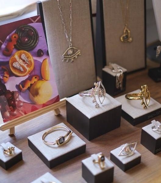 Сезонът в детайли: „Glam & Glow”  на SILVER COURT