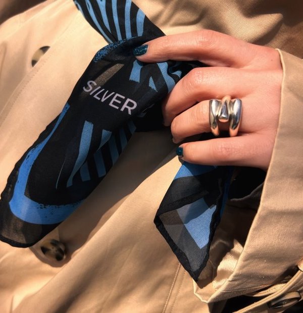   Лимитрана колекция шалове SILVER COURT!   