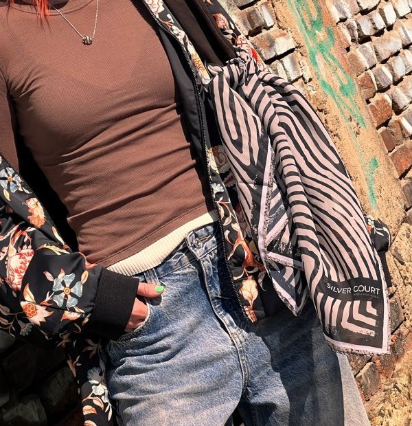   Лимитрана колекция шалове SILVER COURT!   