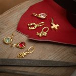 UNOde50 Висулка Bee Free Gold