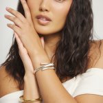 UNOde50 Гривна Raices