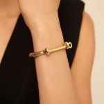 UNOde50 Гривна Estas Grillado