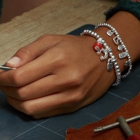 UNOde50 Гривна Amulet