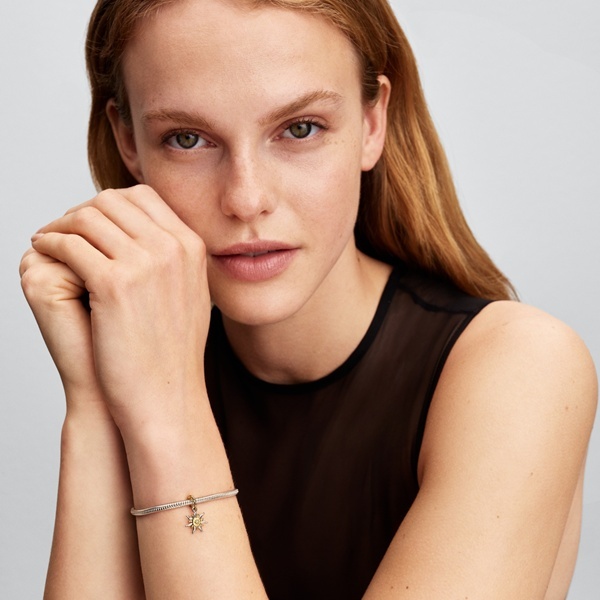Disney x Pandora Талисман висулка Слънцето на Рапунцел