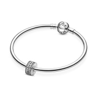 Pandora Клипс