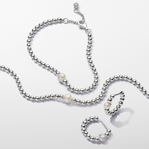 Pandora Обеци Вселена